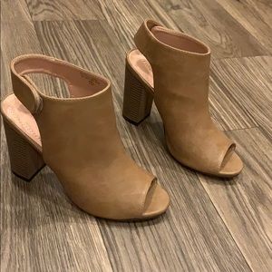 Chase + Chloe Open Toe Heels - 7